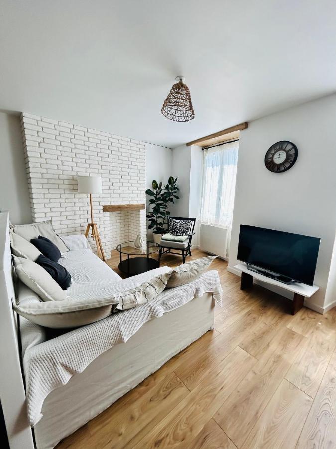 Appartement Cottage Au Coeur De Немур Екстериор снимка